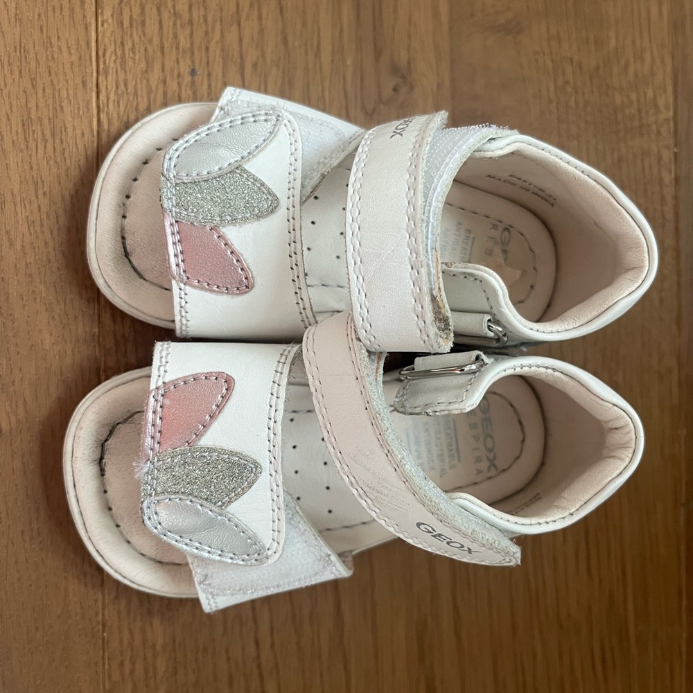 Geox Kids Sandals in White and Pink with Silver Accents